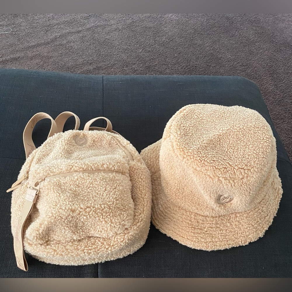 💞PINK Victoria's Secret Tan Sherpa Teddy Mini Convertible Backpack & Bucket Hat